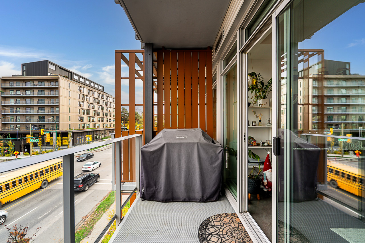 #417 – 256 E. 2nd Avenue